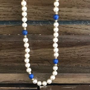 Necklace and bracelet set